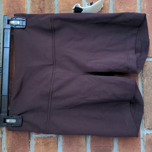 Yogalicious Pants - Yogalicious Deep Merlot Small Lux Hi Rise 5" Inseam Shorts